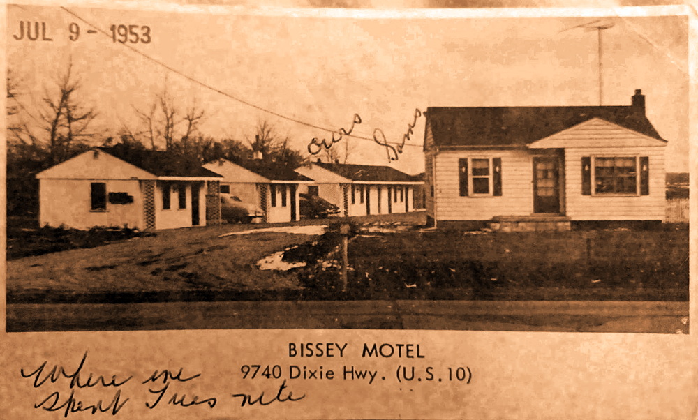Bissey Motel - 1953 Postcard